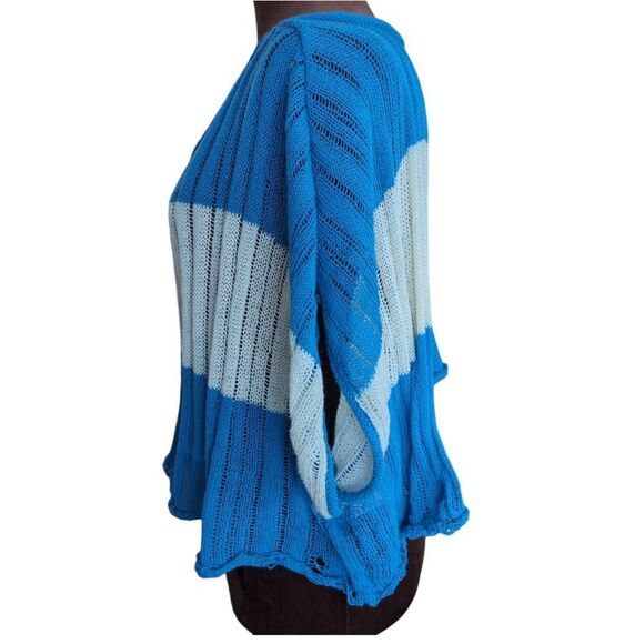 BDG NWT cotton blue and white Drapey Pullover Top size S - Picture 3 of 7